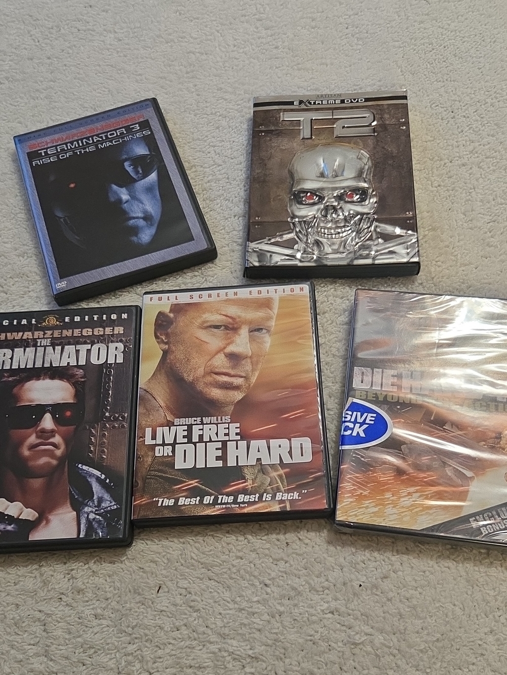 MOVIE AND POPCORN BUNDLE #10